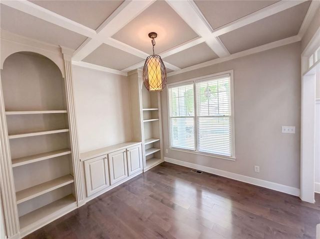 7047 Tree House Way, Flowery Branch, GA 30542