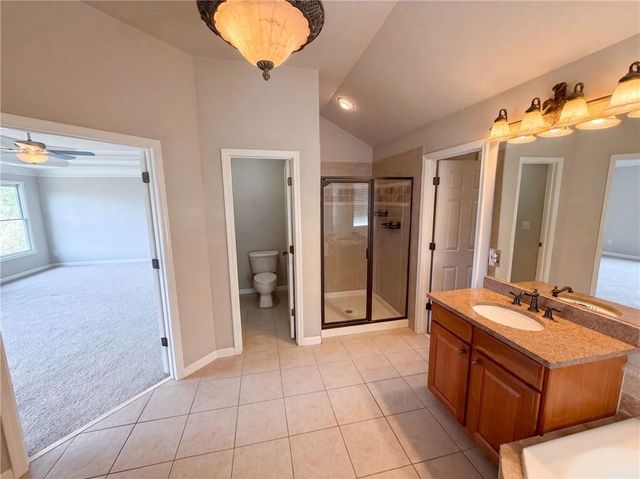 7047 Tree House Way, Flowery Branch, GA 30542