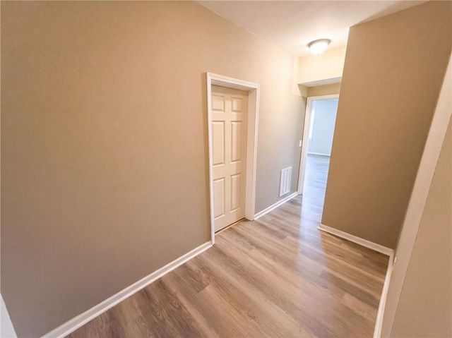7047 Tree House Way, Flowery Branch, GA 30542