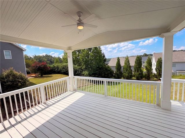 7047 Tree House Way, Flowery Branch, GA 30542