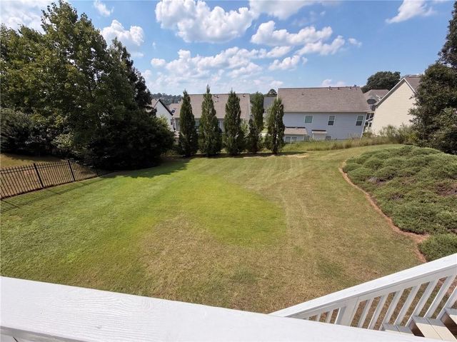 7047 Tree House Way, Flowery Branch, GA 30542