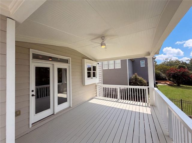 7047 Tree House Way, Flowery Branch, GA 30542