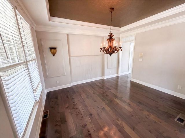 7047 Tree House Way, Flowery Branch, GA 30542