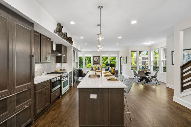 2320 Dalebrook Ct, Nashville, TN 37206