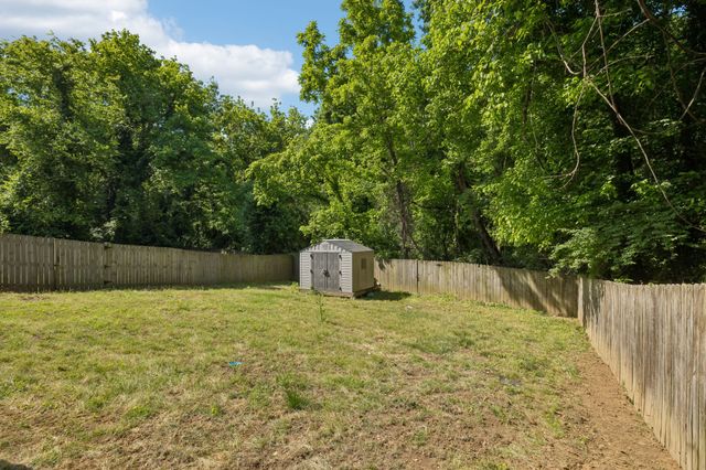 2320 Dalebrook Ct, Nashville, TN 37206