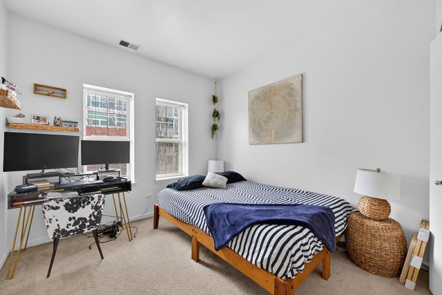 16 W 36th Street 3, Chicago, IL 60609