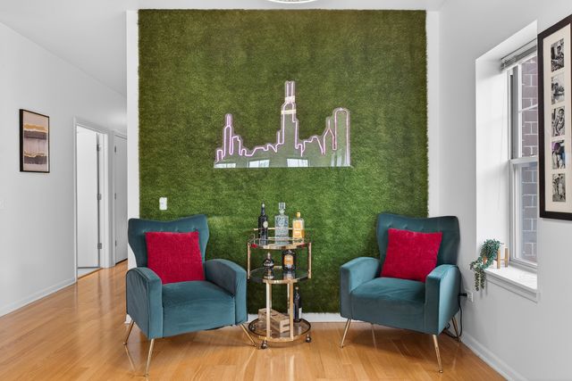 16 W 36th Street 3, Chicago, IL 60609