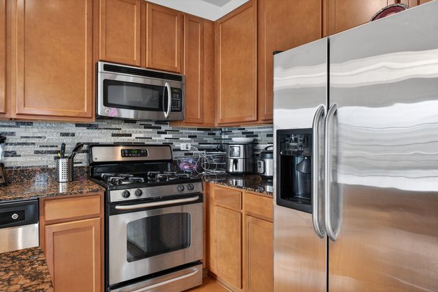 16 W 36th Street 3, Chicago, IL 60609