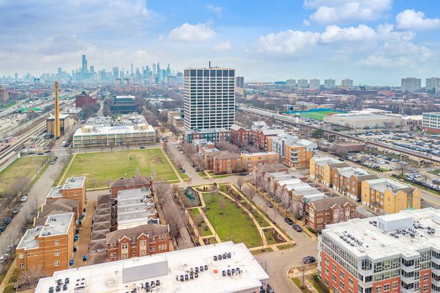 16 W 36th Street 3, Chicago, IL 60609
