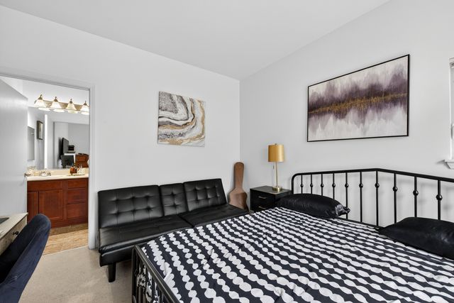 16 W 36th Street 3, Chicago, IL 60609