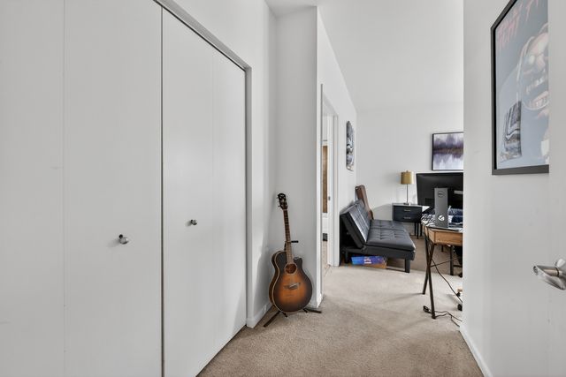 16 W 36th Street 3, Chicago, IL 60609