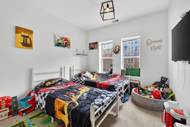 16 W 36th Street 3, Chicago, IL 60609