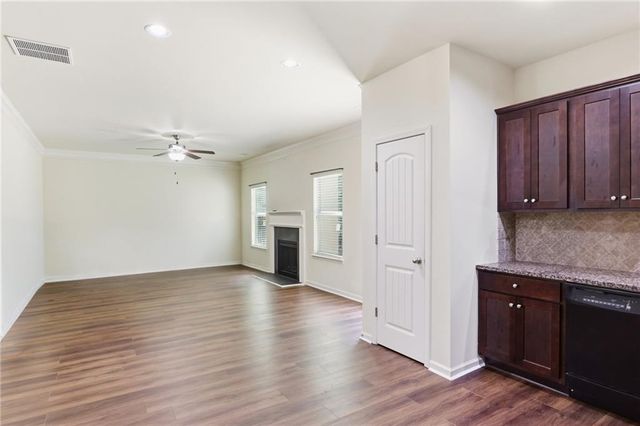 906 Donington Circle, Lawrenceville, GA 30045
