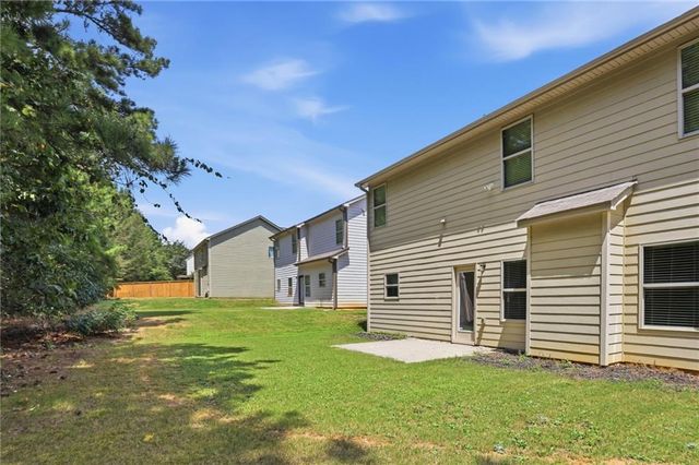 906 Donington Circle, Lawrenceville, GA 30045