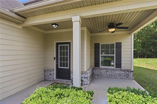 906 Donington Circle, Lawrenceville, GA 30045