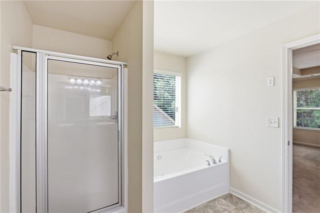 906 Donington Circle, Lawrenceville, GA 30045