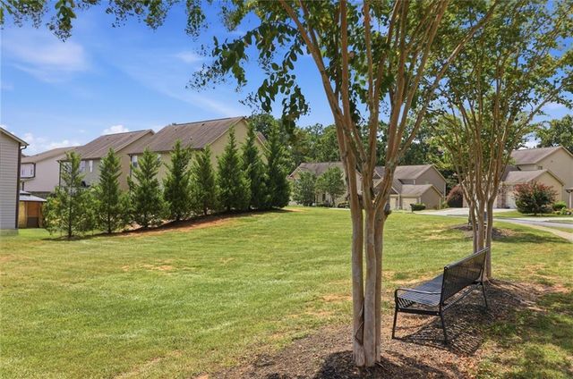 906 Donington Circle, Lawrenceville, GA 30045
