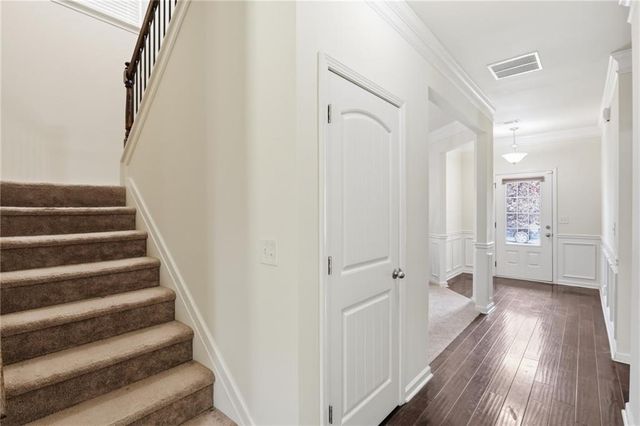 906 Donington Circle, Lawrenceville, GA 30045