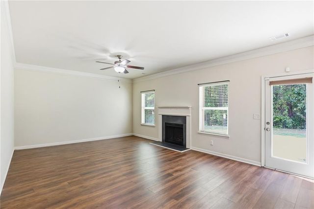 906 Donington Circle, Lawrenceville, GA 30045