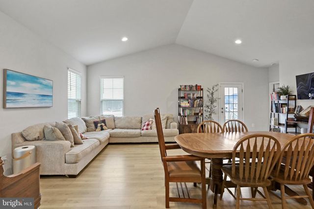 150 NORLAND KNOLL DR, Stephenson, VA 22656