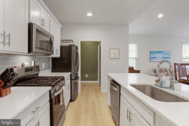 150 NORLAND KNOLL DR, Stephenson, VA 22656