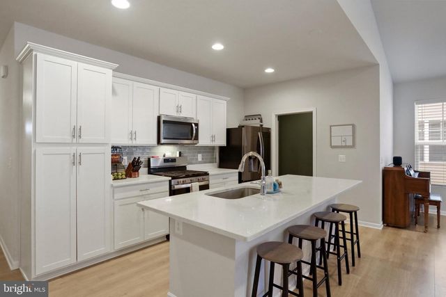 150 NORLAND KNOLL DR, Stephenson, VA 22656