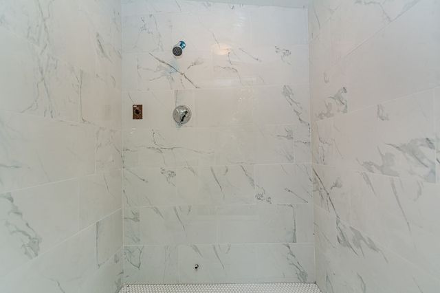 35 Bernadette St, Fitchburg, MA 01420