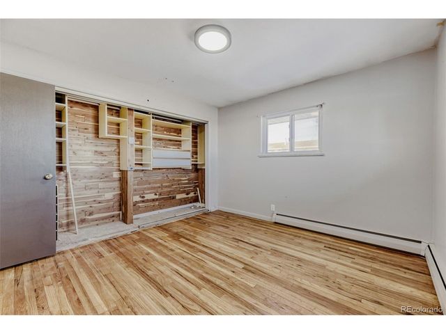 1147 S Kendall Ct, Lakewood, CO 80232