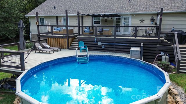 2055 Piper Ridge Drive, Lenoir, NC 28645