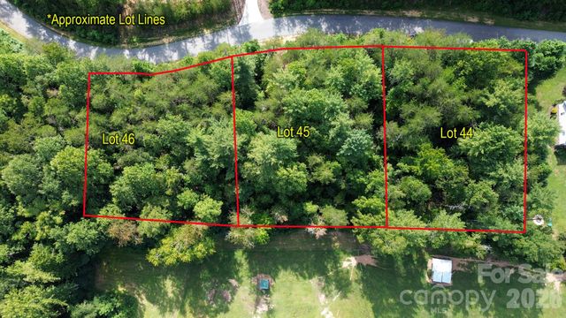 2055 Piper Ridge Drive, Lenoir, NC 28645
