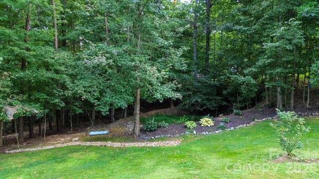 2055 Piper Ridge Drive, Lenoir, NC 28645