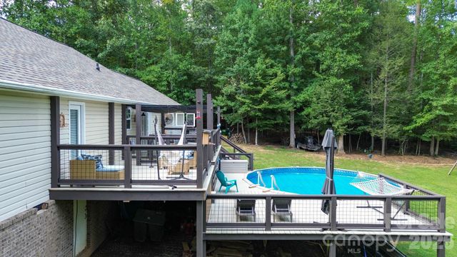 2055 Piper Ridge Drive, Lenoir, NC 28645