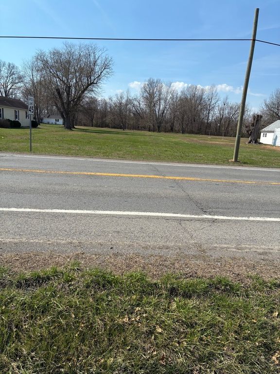 Image 1 of property listing at 000 Benton Road, Mt Vernon, IL 62864