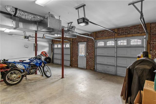 1360 Rosewood Court, Winston-salem, NC 27103