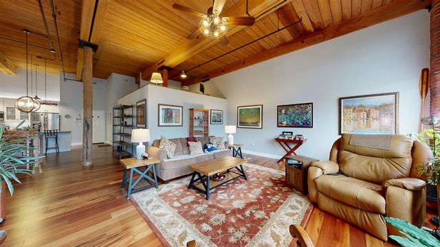 125 Main St Apt 21, Newmarket, NH 03857