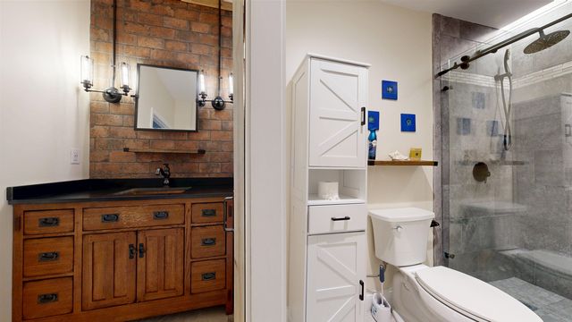 125 Main St Apt 21, Newmarket, NH 03857