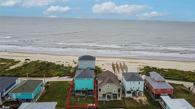 1969 Avenue J, Crystal Beach, TX 77650