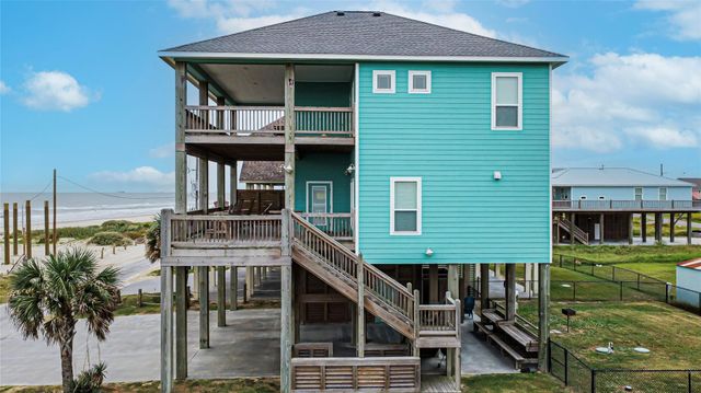 1969 Avenue J, Crystal Beach, TX 77650