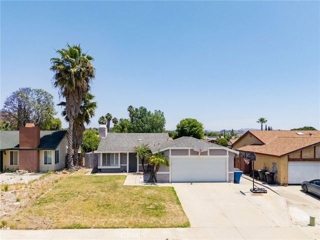 142 N Massachusetts, Lake Elsinore, CA 92530