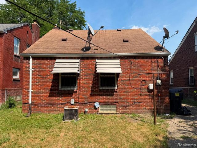 19675 Packard Street, Detroit, MI 48234
