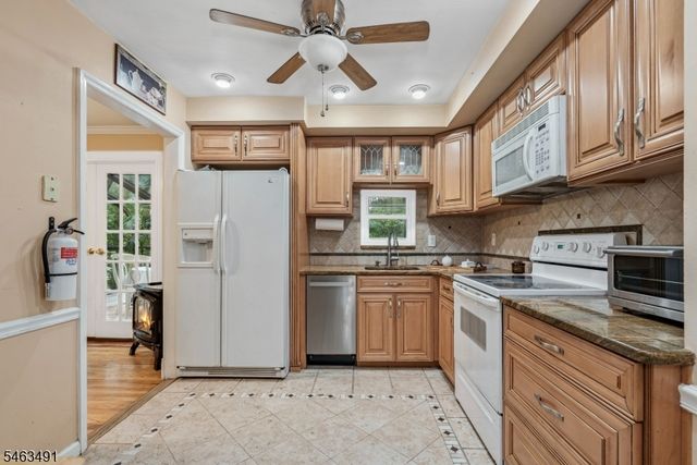 51 River Rd, Byram Twp., NJ 07874