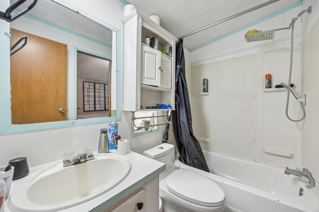 192 Oak Meadows Drive, Springtown, TX 76082