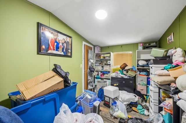192 Oak Meadows Drive, Springtown, TX 76082