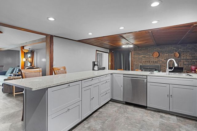 16223 Bass Lake Avenue NE, Gowen, MI 49326