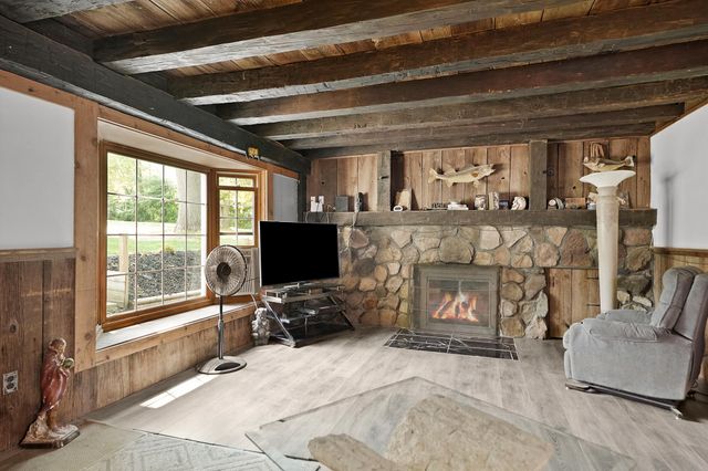 16223 Bass Lake Avenue NE, Gowen, MI 49326