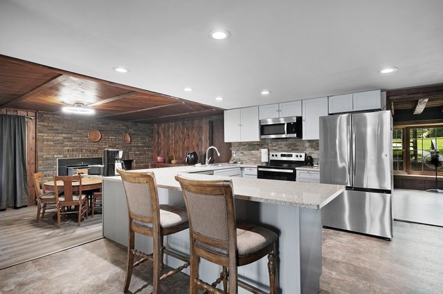 16223 Bass Lake Avenue NE, Gowen, MI 49326