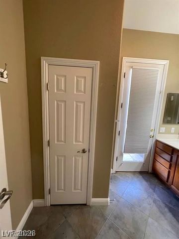 9622 Staff Lane, Las Vegas, NV 89178