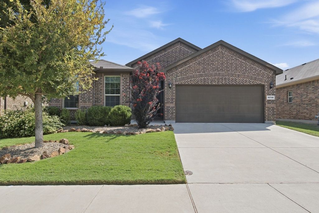 15748 Buffalo Nickel Drive, Fort Worth, TX 76177 — exterior