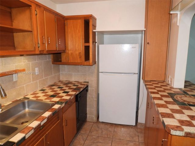 705 SW 14th Ave, Fort Lauderdale, FL 33312