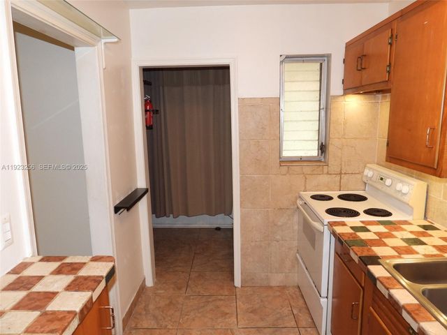 705 SW 14th Ave, Fort Lauderdale, FL 33312